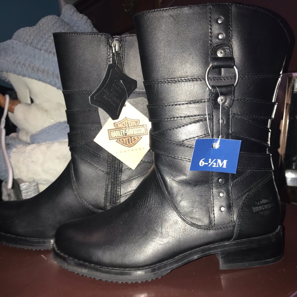 Brand new Harley Davidson boots! genuine leather